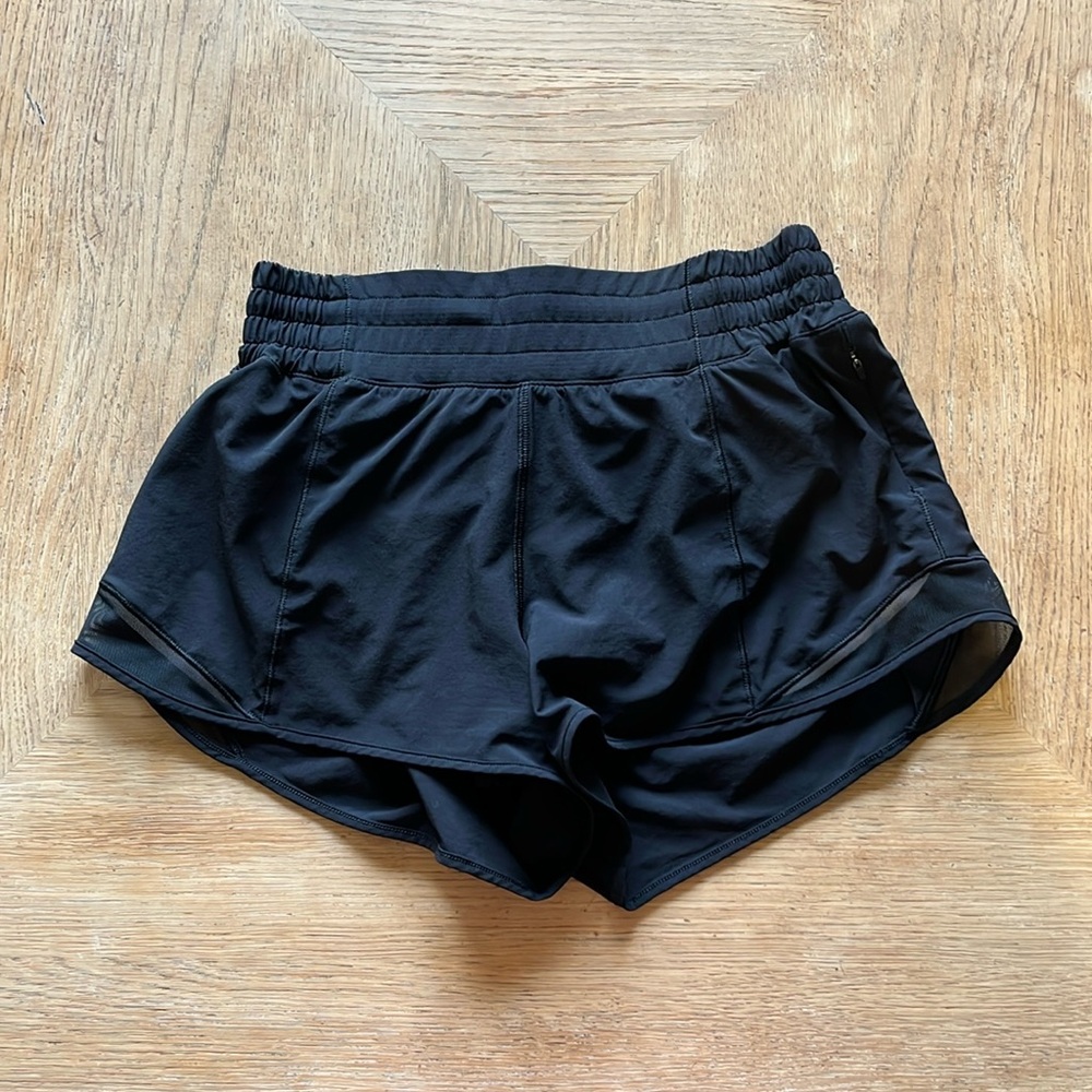 Black Lululemon hotty hot Shorts